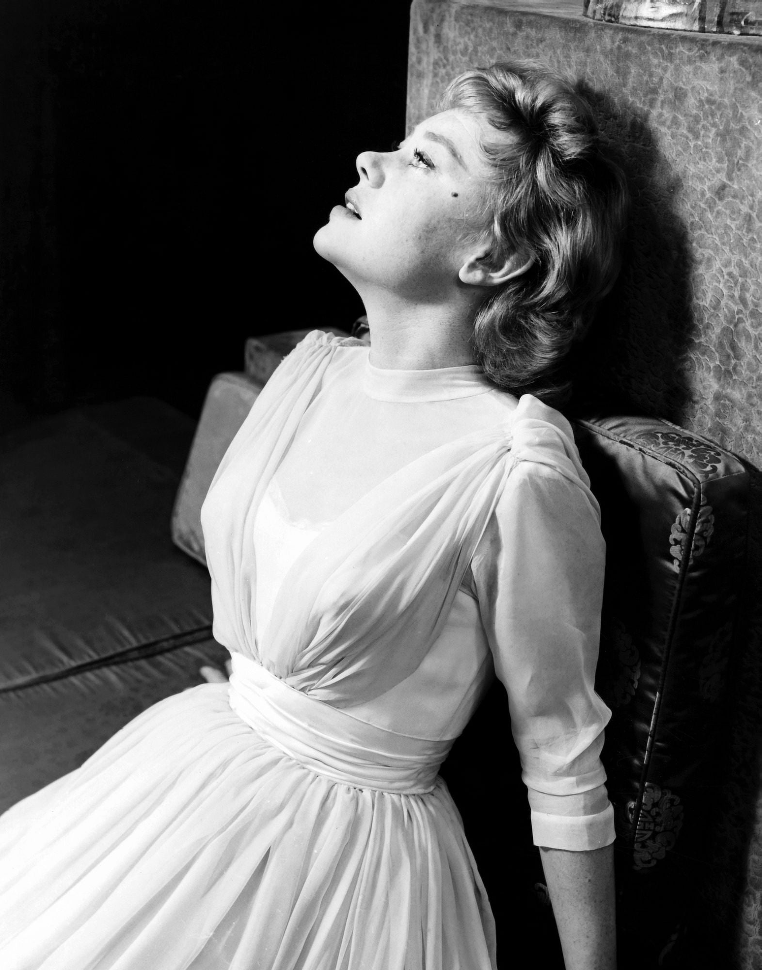 Glynis Johns Canvas Art - (16 x 20)