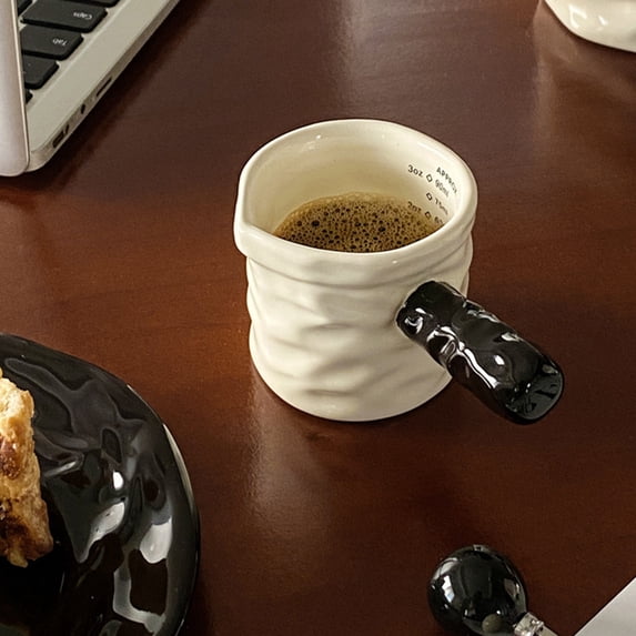 Gnmfd Graduated Coffee Small Milk Pot Ceramic Measuring Cup Milk Canister Espressos Extraction Cup for Kitchen Home Coffee Tea
