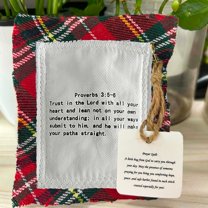Gnmfd Handmade Cross Quilt Inspirational Pocket Quilt with Wooden Cross Inside, Unique Gift for Comfort Healing Encouragement Sympathy or Prayer, Small Faith Keepsake for Friend Family Church Gift