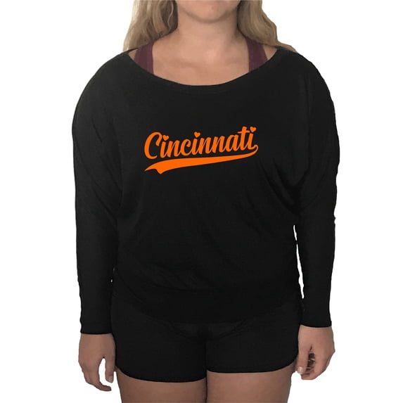 Go All Out City Of Cincinnati Ohio Pride Fashion Script Flowy Long Sleeve Off Shoulder T-Shirt Women