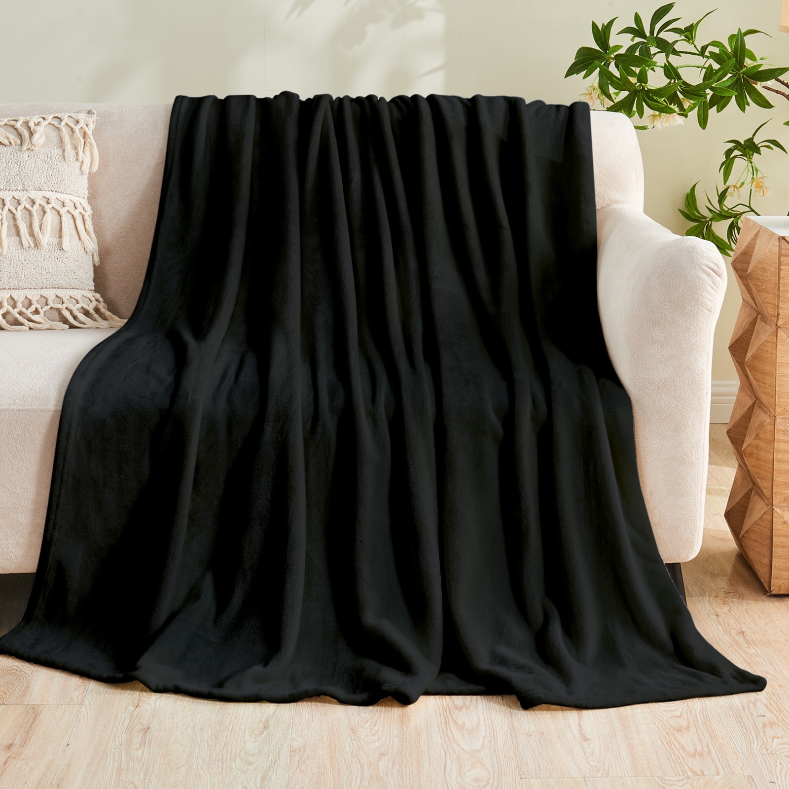 Gogreen Cozy Blanket Solid Blanket Queen Blanket - 300 GSM Fleece Blanket Queen Size Blanket for Home Decoration, Ultra Soft Blanket Microfiber Queen Blanket (Queen - 90" x 90")