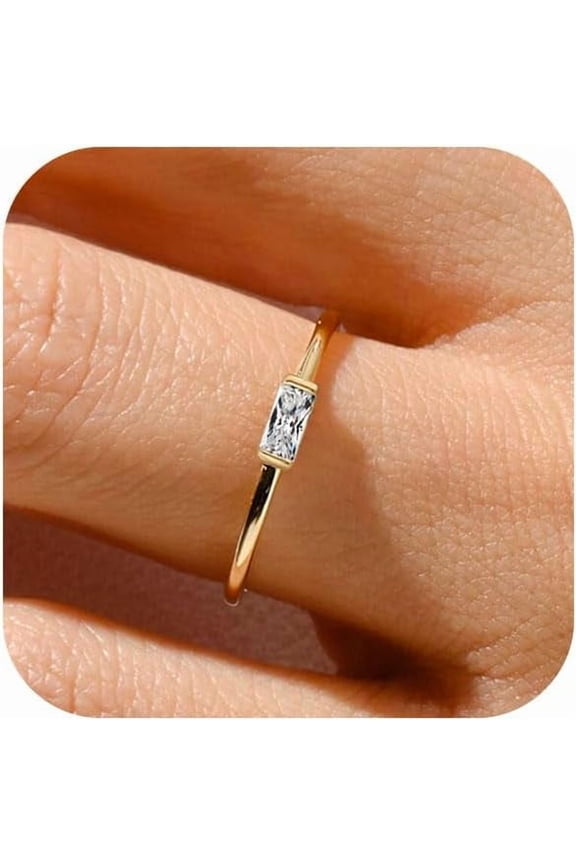 Gold Birthstone Rings for Women Non Tarnish Gold Stackable Ring Dainty 14K Gold Plated Baguette CZ Emerald Green Gemstone Ring Personalized Jewelry Gift for Birthday Size 4-10