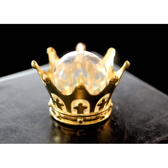 Gold Plastic Mini Dome with Crown Design Party Decoration Favor Box (12 Sets)  Elegant Keepsake Display for Wedding & Mis Quince Events