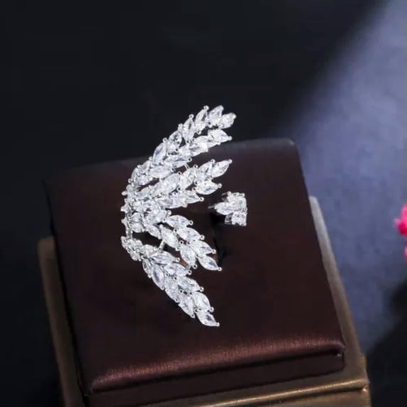 Gold Plated Cubic Zircon Big Adjustable Open Leaf Finger Ring Jewelry Accessory