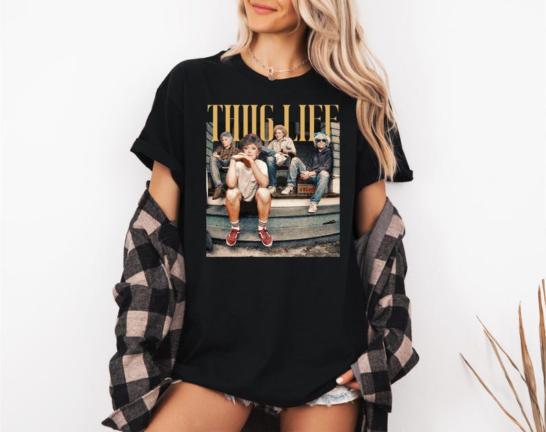 Golden Girls T-Shirt For Women - Vintage 80's TV Show Tee, Soft Cotton, Regular Fit, Fan Gift