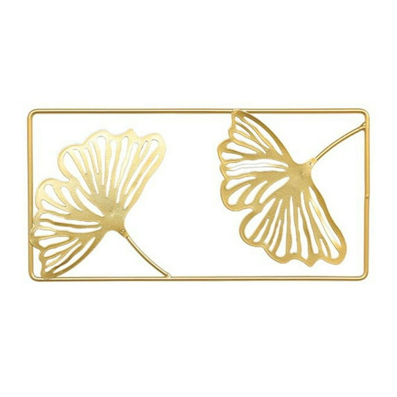Golden Leaf Wrought Iron Wall Hanging Decor for Living Room Dining Room Elegant Metal Ornament Rustic Home Accent Vintage Style Decoration Modern Interior Design