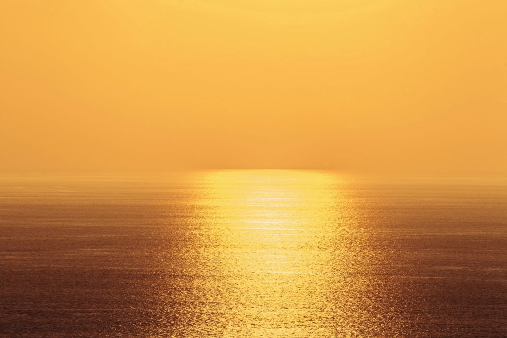 Golden sky and sunlight setting over the pacific ocean Island of Hawaii Hawaii United States of America Canvas Art - Alvis Upitis Design Pics (38 x 24)