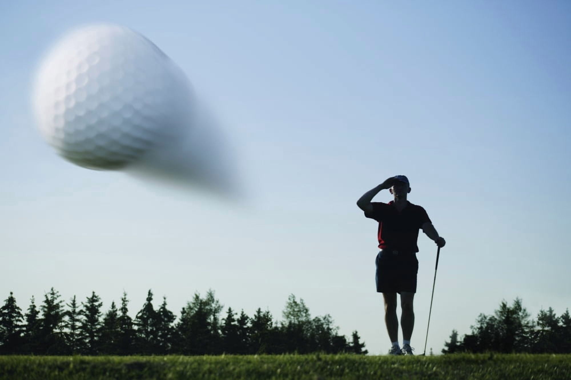 Golf Ball In Flight Canvas Art - Kelly Redinger Design Pics (17 x 11)