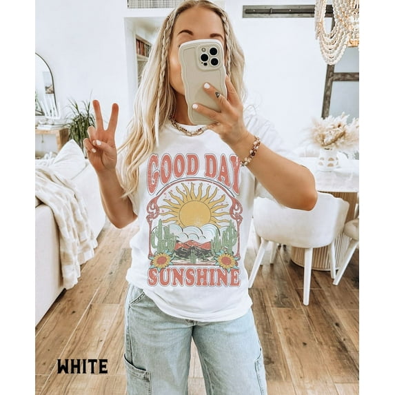 "Good Day Sunshine" Retro 70s Boho T-Shirt - Vintage Inspired T-Shirt