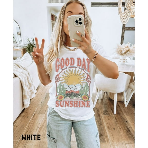 "Good Day Sunshine" Retro 70s Boho T-Shirt - Vintage Inspired T-Shirt