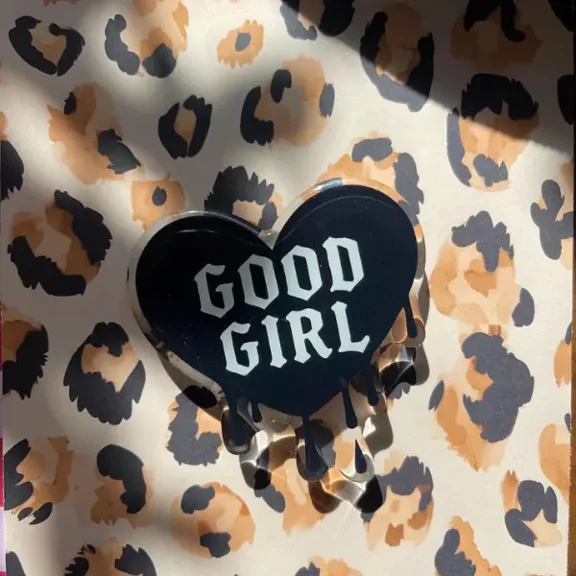 Good Girl Heart Phone Grip, Gothic Dripping Heart MagSafe Phone Holder, Leopard Print Aesthetic Cute Phone Stand, Alternative Style Phone Accessory