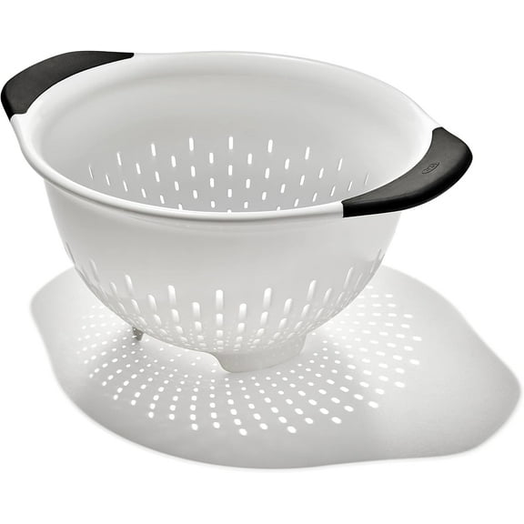Good Grips 3 QT Plastic Colander