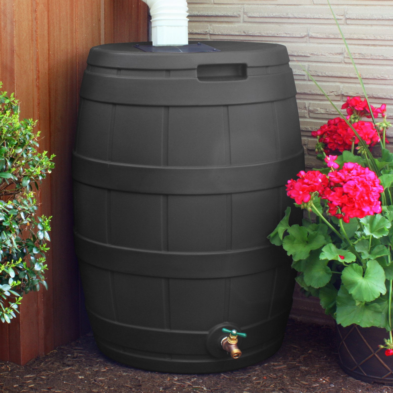 Black 50 Gallon Recycled Plastic Rain Barrel