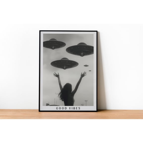 Good Vibes Girly Wall Art Ufo Poster Alien Wall Decor Flying Saucer Print Alien Abduction Poster Trendy Wall Decor Living Room Art Wall Art, Modern Wall Decor, 8x12 UNFRAMED