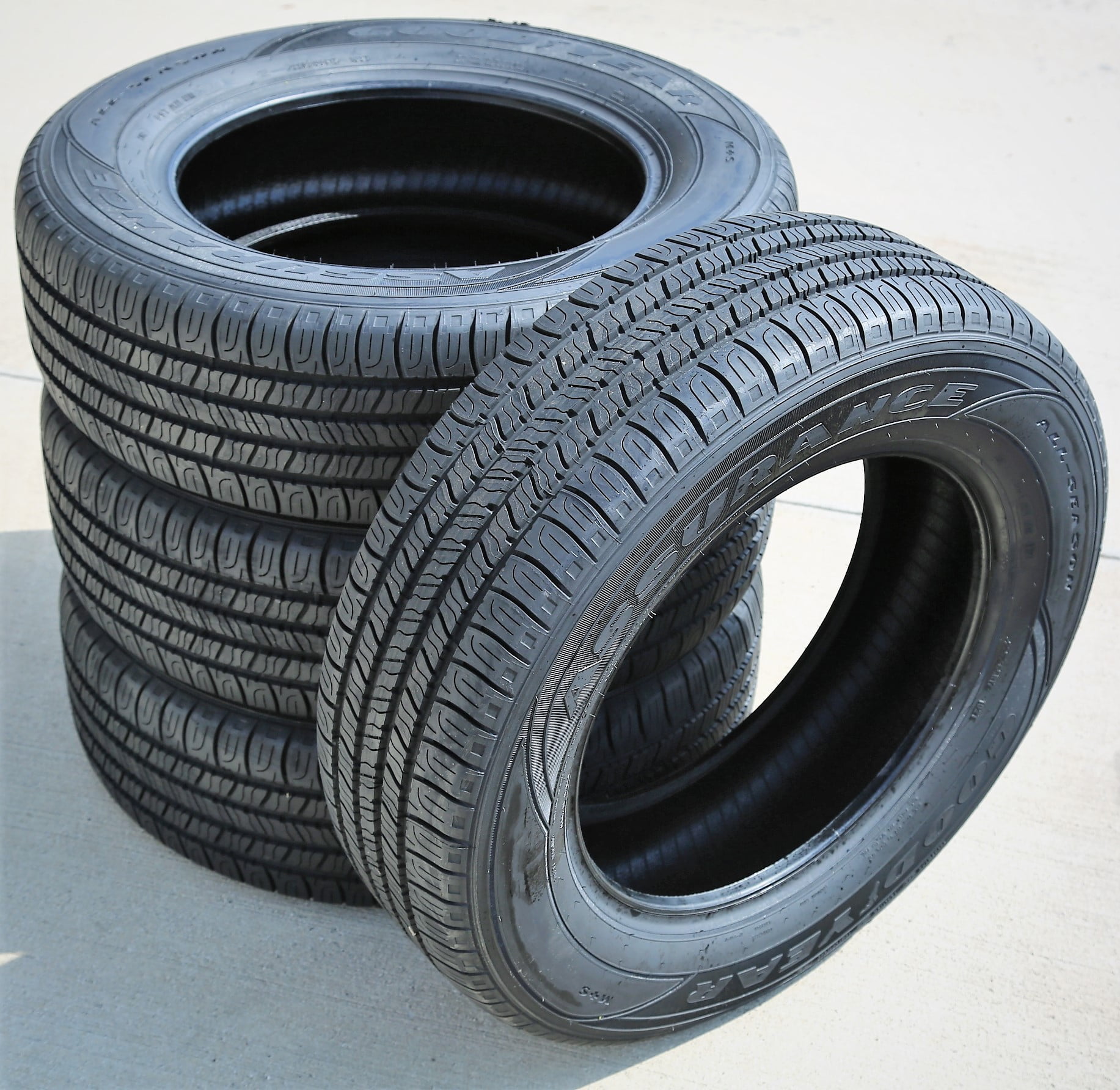Goodyear Assurance All-Season 205/50R16 87H BSW