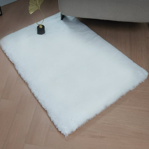 Goolela White Fluffy Rug 2x3 Faux Fur Rabbit Area Rug for Living Room Bedroom Fuzzy Washable Rug Furry Nursery Rug Rectangle