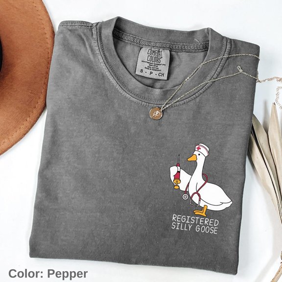 Goose Rn Registered Nurse Gift Funny Lover Cute T-Shirt