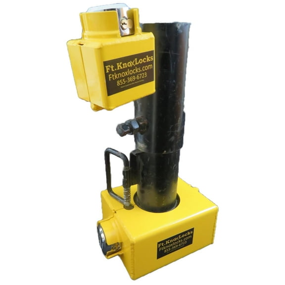 Gooseneck Round Tube Coupler/Hitch Trailer Lock Combo (TwoTrimax puck locks included)