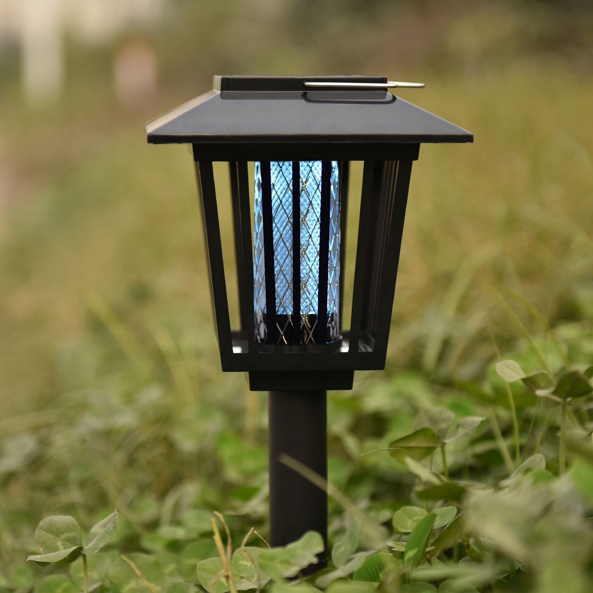 Light that kills bugs online