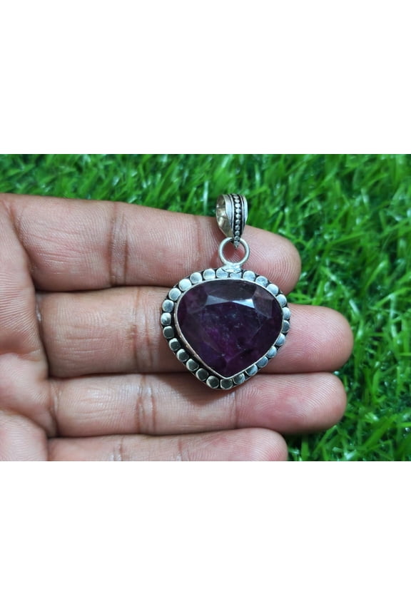 Gorgeous Madagascar Red Ruby Gemstone Handmade 925 Sterling Silver Pendant 22 mm