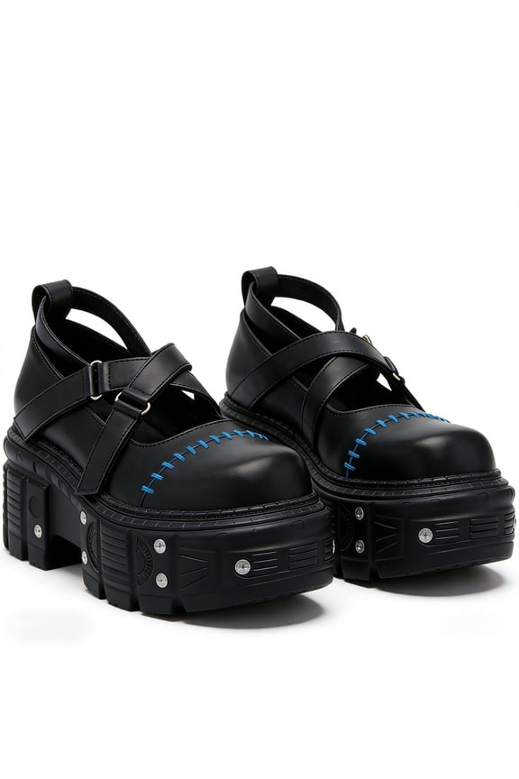 Gothic Punk Style Round Toe Shoes Thick Sole Platform Chunky Heels Metal Decoration Buckle Casual Pumps