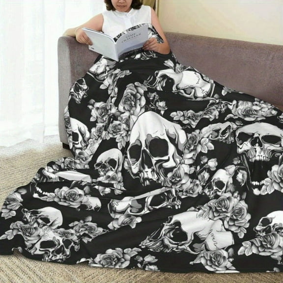 Gothic Skull & Rose Print Ultra-Soft Micro Fleece Blanket – Cozy Plush Throw for Sofa, Bed, or Travel – Black & White Vintage Design – Perfect Gift for Adults & Teens