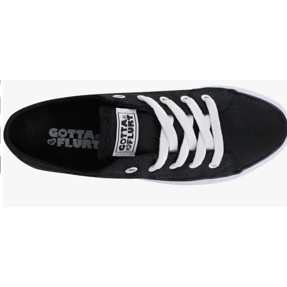 Gotta Flurt Women's Classic II Black Canvas Low-Top Sneaker