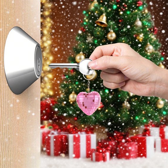Gqtwoy Heart Reflective Mirror Ball Keychain Pendant, Cute Keychain Bag Ornament, Plush Toy Keychain, Unique Gift for Friends, Decorative Accessory for Bags