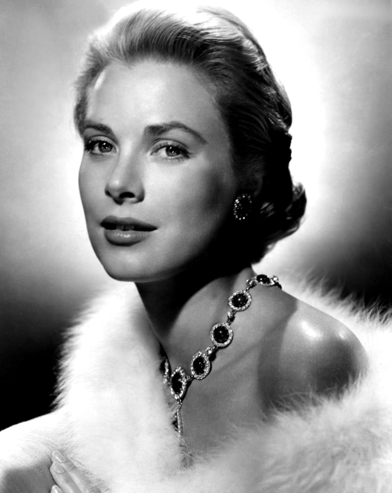Grace Kelly Canvas Art - (16 x 20)