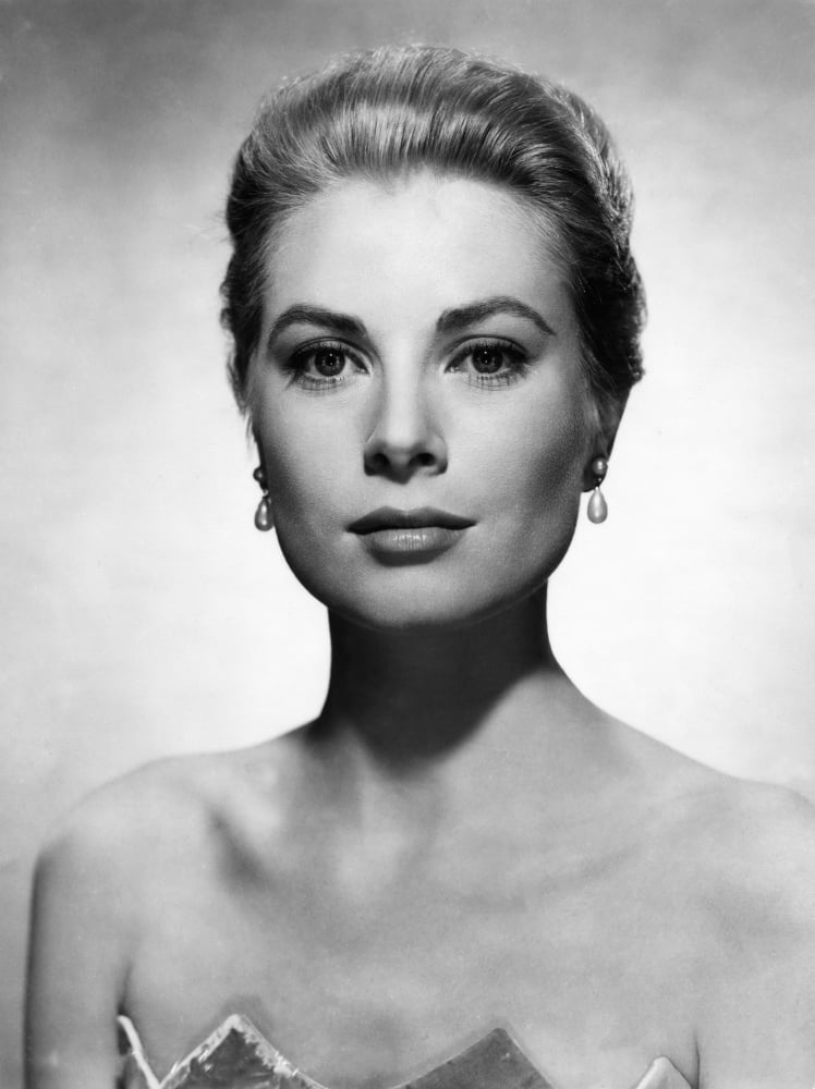 Grace Kelly Canvas Art - (16 x 20)