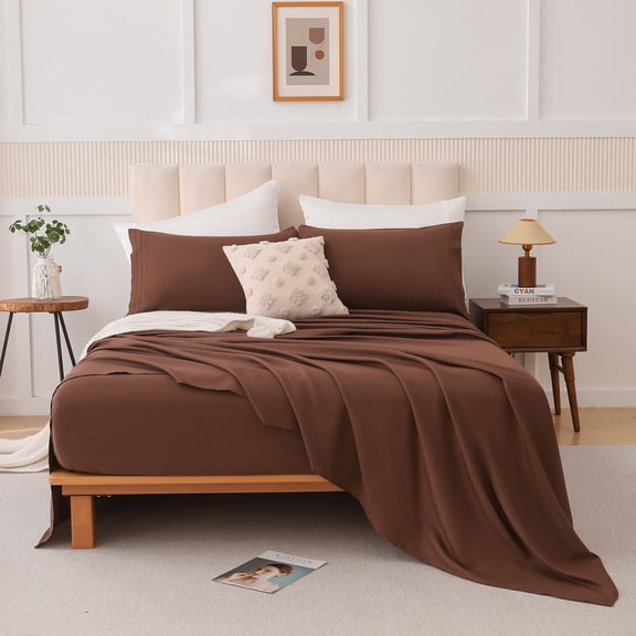 Grace Paws four-piece bed set, Q