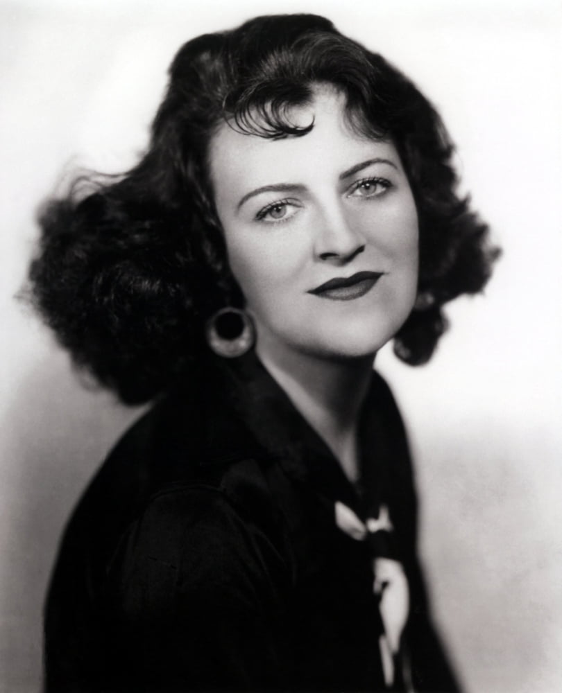 Gracie Fields Canvas Art - (16 x 20)