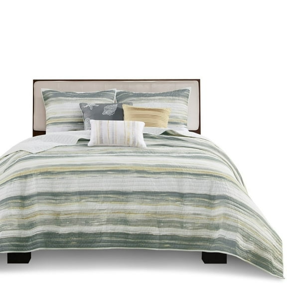 Gracie Mills Coastal Watercolor Quilt Set 6-Piece Reversible Seashell Pillows GRACE-3149