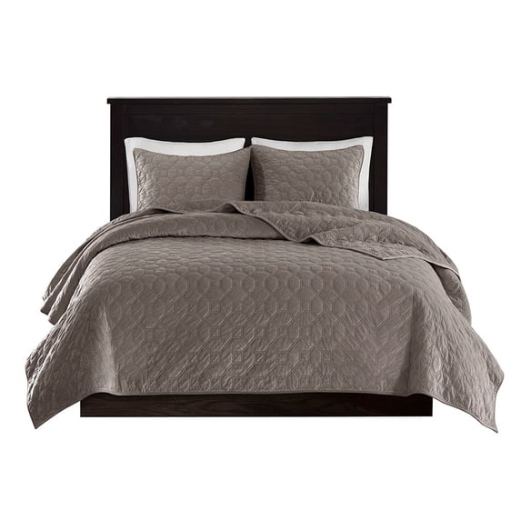 Gracie Mills Gayle 3-Piece Casual Geometric Velvet Quilt Set - GRACE-11837