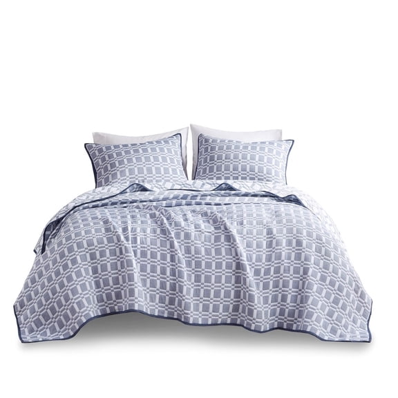 Gracie Mills Jefferey Reversible Matelasse 3-Piece Coverlet Set - GRACE-15589