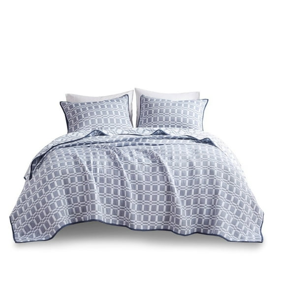 Gracie Mills Jefferey Reversible Matelasse 3-Piece Coverlet Set - GRACE-15589