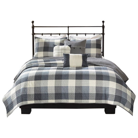 Gracie Mills Nanette 6 Piece Printed Herringbone Quilt Set with Throw Pillows - GRACE-9327