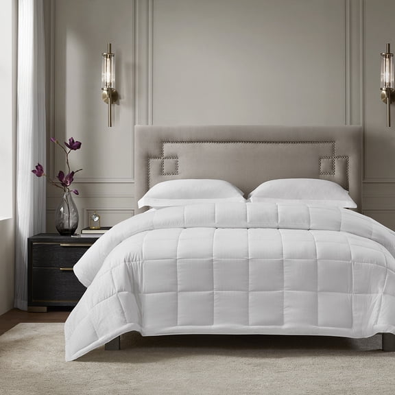 Gracie Mills Velisse Everlux Blanket