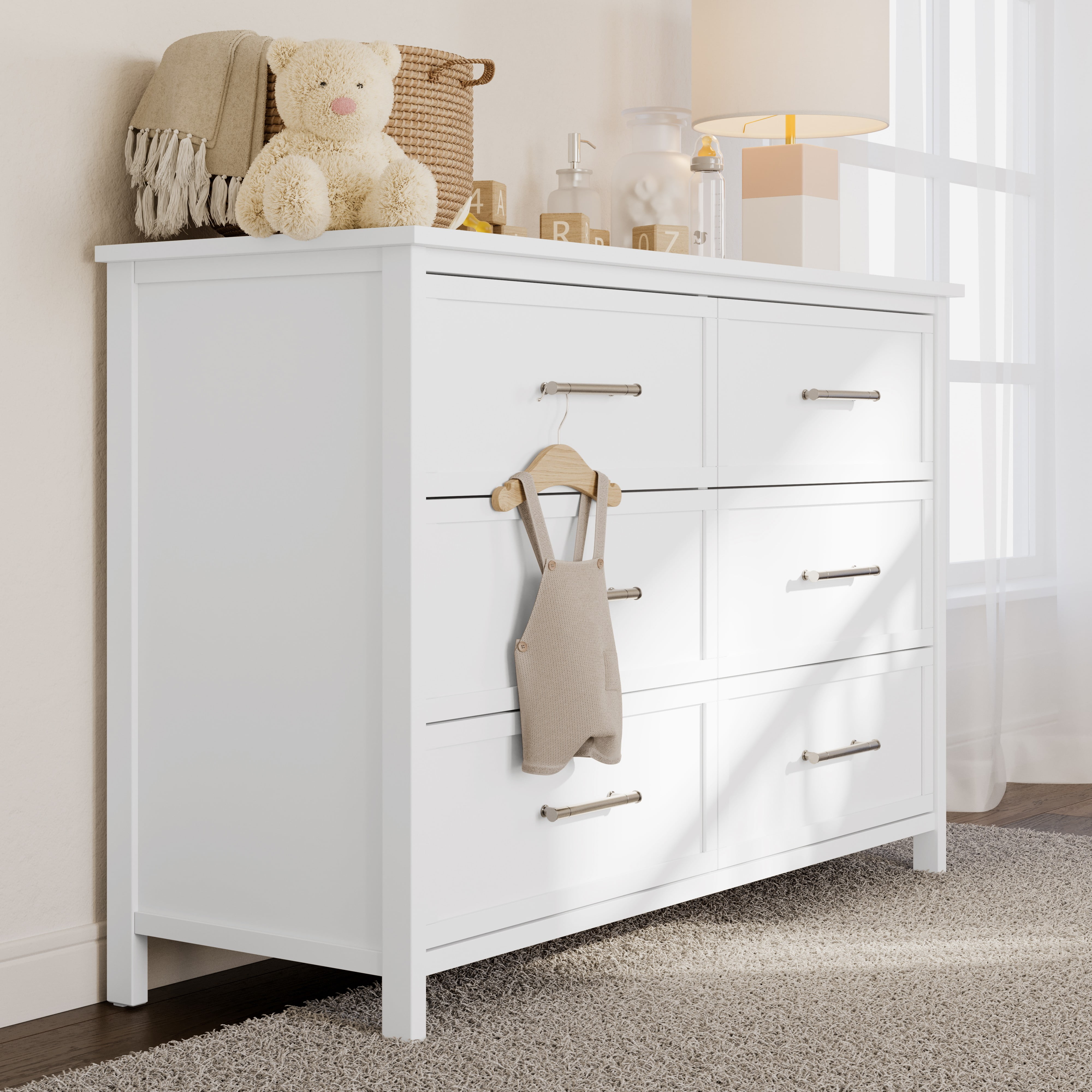 Graco Classic 6 Drawer Double Dresser - White Graco Classic 6 Drawer Double Dresser - White