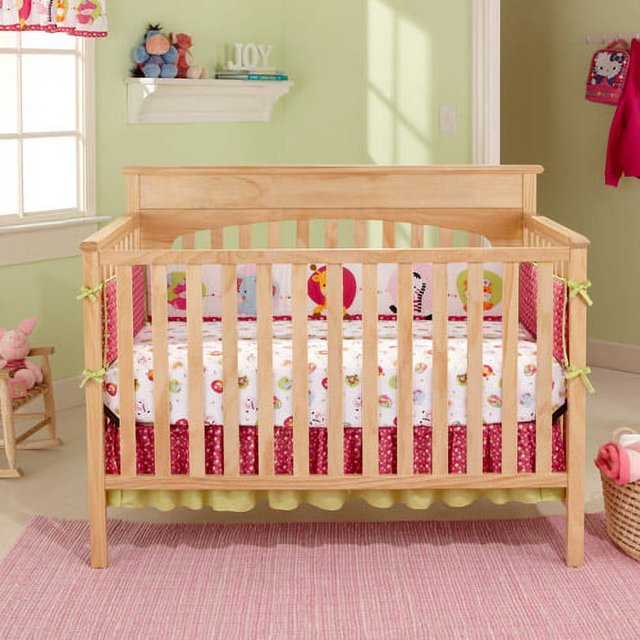 Graco Lauren 4in1 Convertible Classic Crib, Natural
