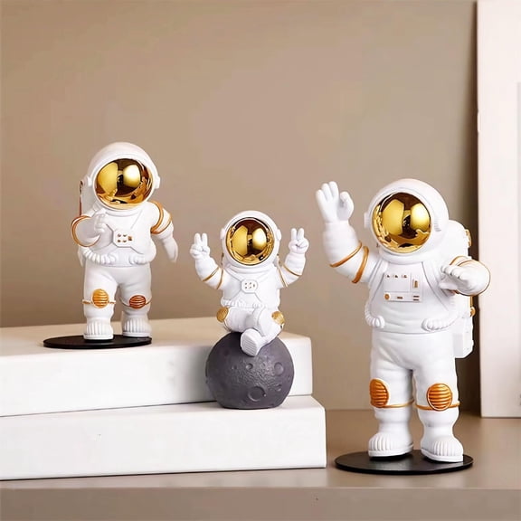 Gradient Astronaut Statues Set of 4, Spaceman Figurines Space Theme Party Nursery Home Office Decor