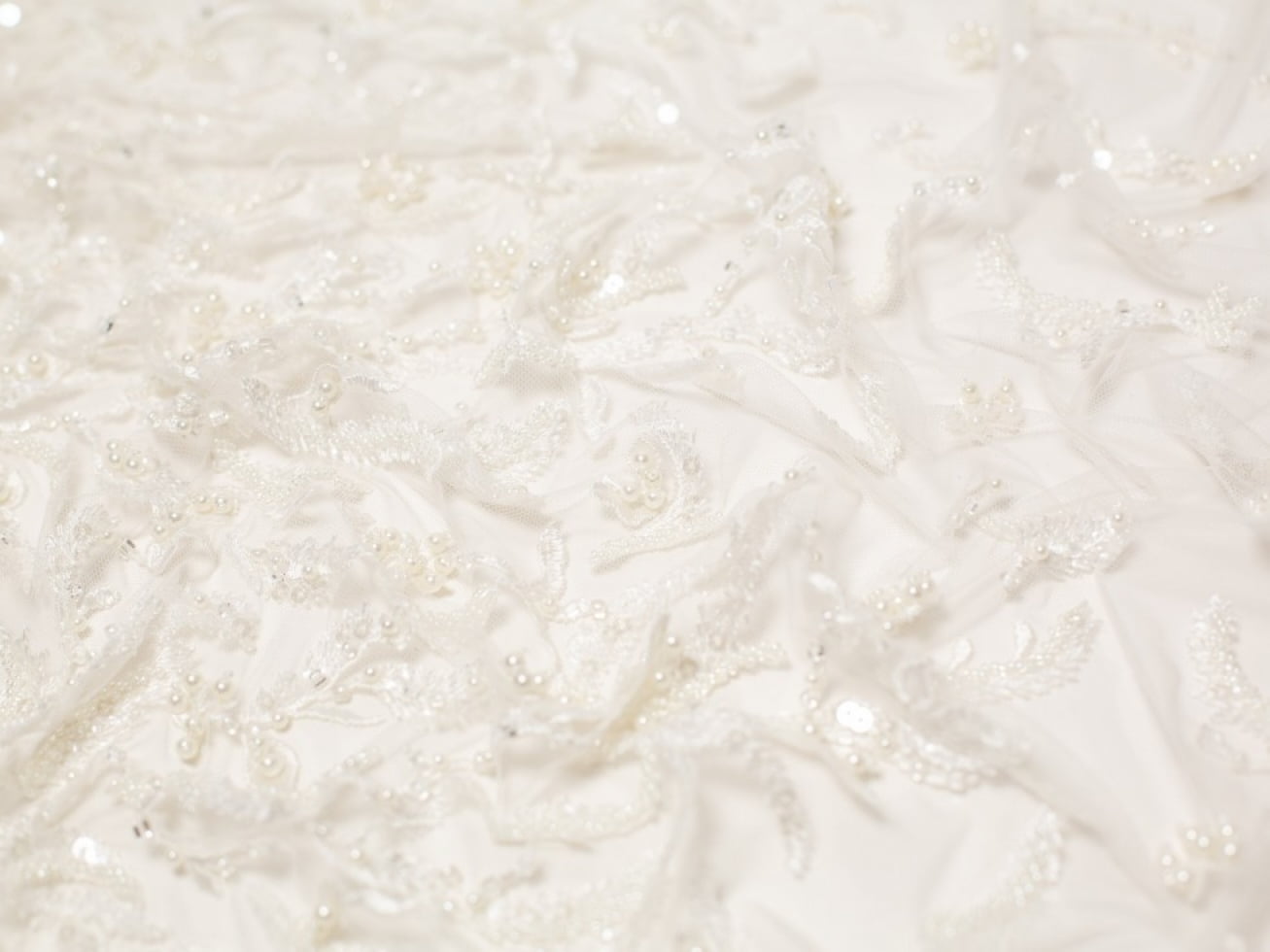 ivory lace fabric for wedding dress Ivory Lace : Bridal Gown
