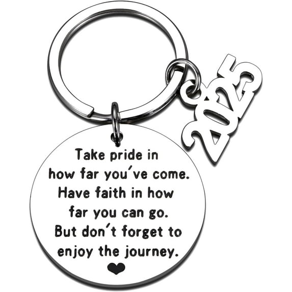 Graduation Gifts for Him Her Class of 2025 Seniors Students Keychain Graduation Masters Nurses Students from College Medical High School Gifts for Women Men Girls Daughter Son Graduates from Dad Mom