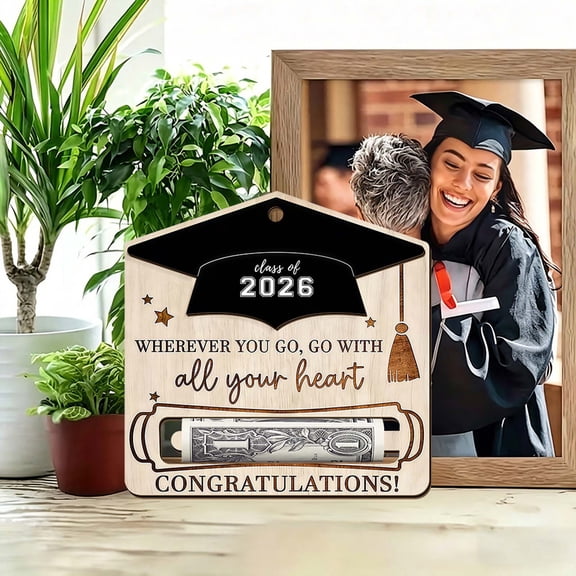 Graduation Money Clip Class of 2026 Gift Wooden Cash Holder Keepsake, Engraved Commemorative Design Lightweight Secure Grip Multi Use Clip, for Graduation Party Ceremony Gift Giving Keepsake Display