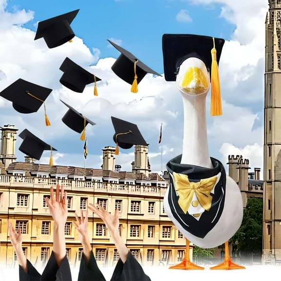 Graduation Mortarboard Goose Holiday Decoration, Bachelor Hat Festival Sculpture for Lawn