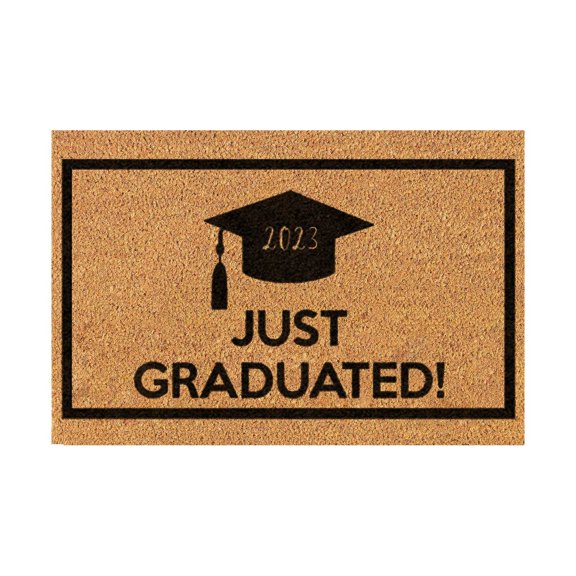 Graduation Season Door Mat, Classic Brown Graduation Cap Floor Mat, Non Slip Entrance Welcome Rug, Durable Absorbent Indoor Outdoor Entryway Carpet for Home Graduation Party Decor