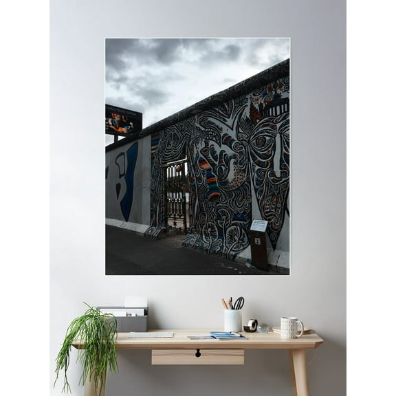 Grafitti Berlin Wall Underground Art Poster Wall Art, Modern Wall Decor For Living Room Bedroom, 16x24 UNFRAMED