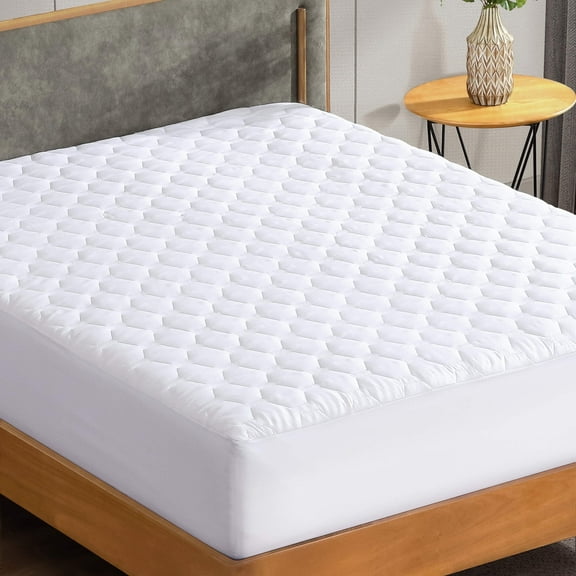 The Grand Queen Size Mattress Pad - Soft, Comfortable, and Hypoallergenic Mattress Topper Cover - Thick and Odorless Polyester Filling - Depth Stretch to 18 Inches for Perfect and Snug Fit