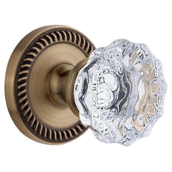 Grandeur 821271 Newport Solid Brass Rose Privacy Door Knob Set - Brass