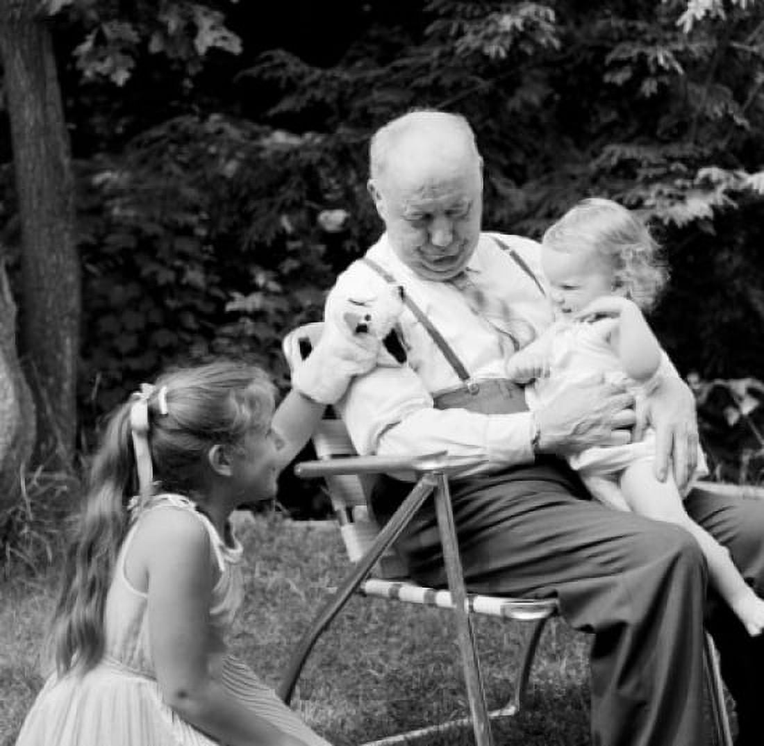 Grandfather with granddaughters Canvas Art - (18 x 24)
